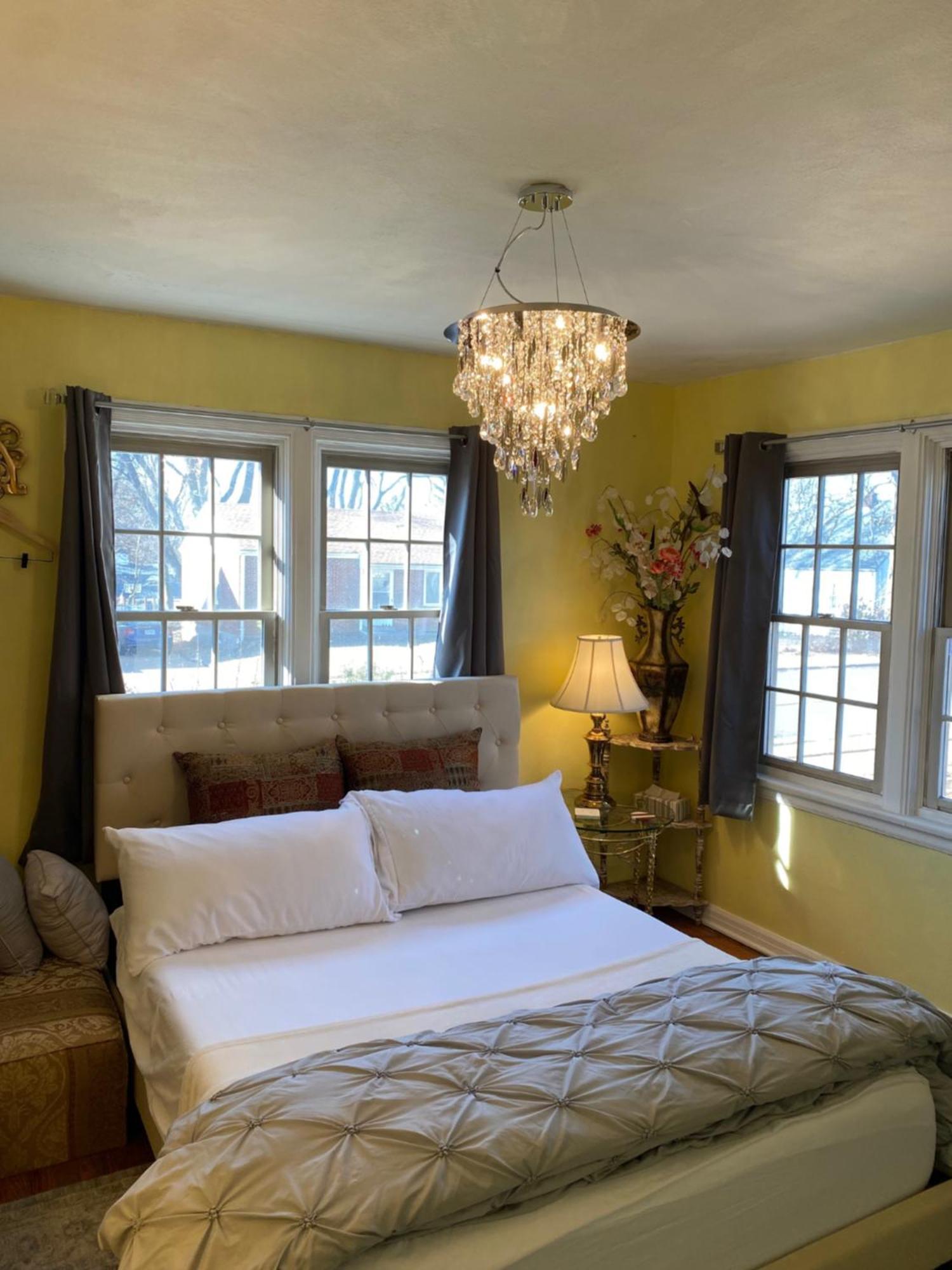 Cozy Room Near Airport & Highway Saint Louis Esterno foto