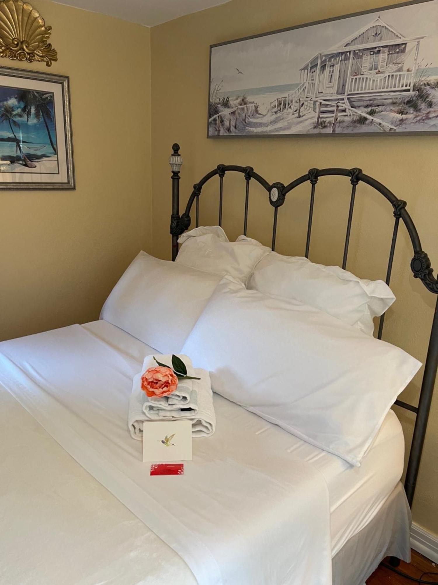 Cozy Room Near Airport & Highway Saint Louis Esterno foto